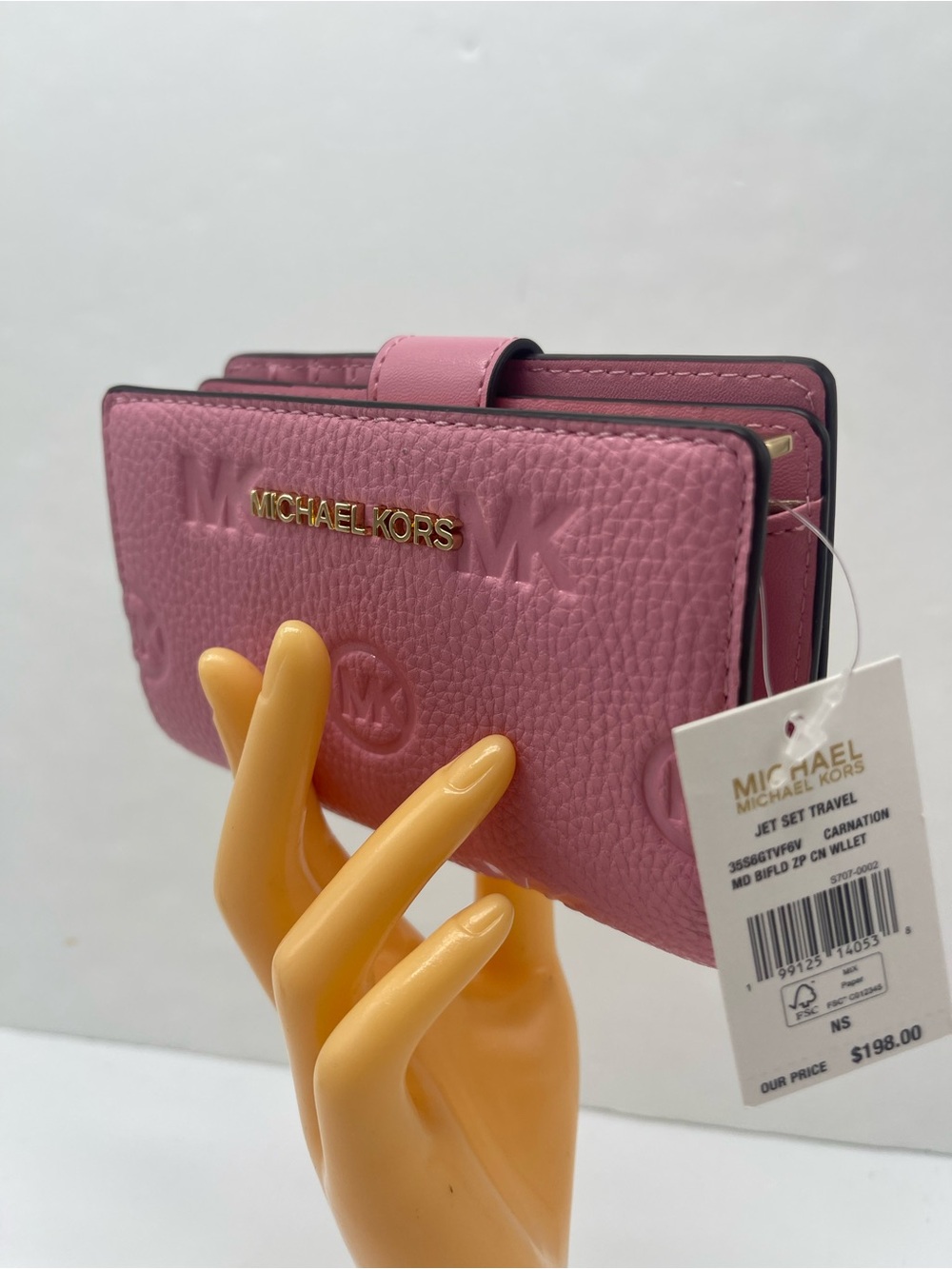 MICHAEL KORS Jet Set Travel Md Zip CoinLogo Debossed Bifold Wallet
Carnation
NWT - Picture 10 of 16